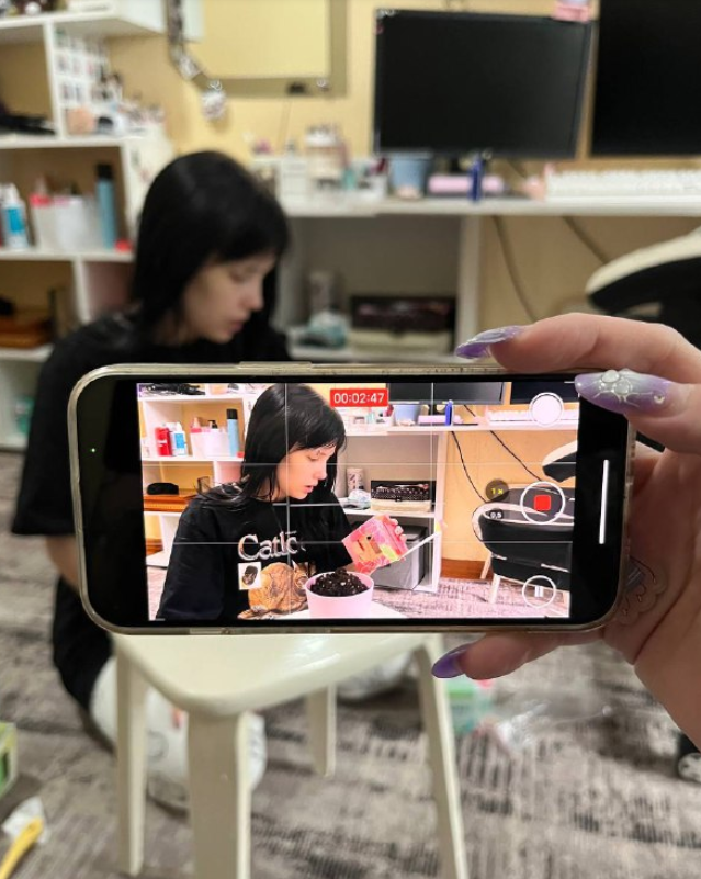 639x801